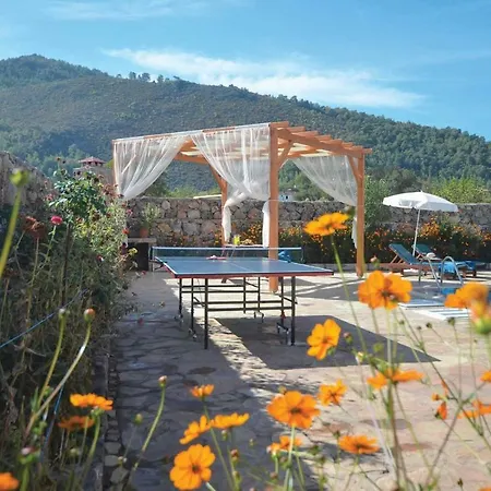 Villa Kinali Sleeps 4 Air Con Wifi